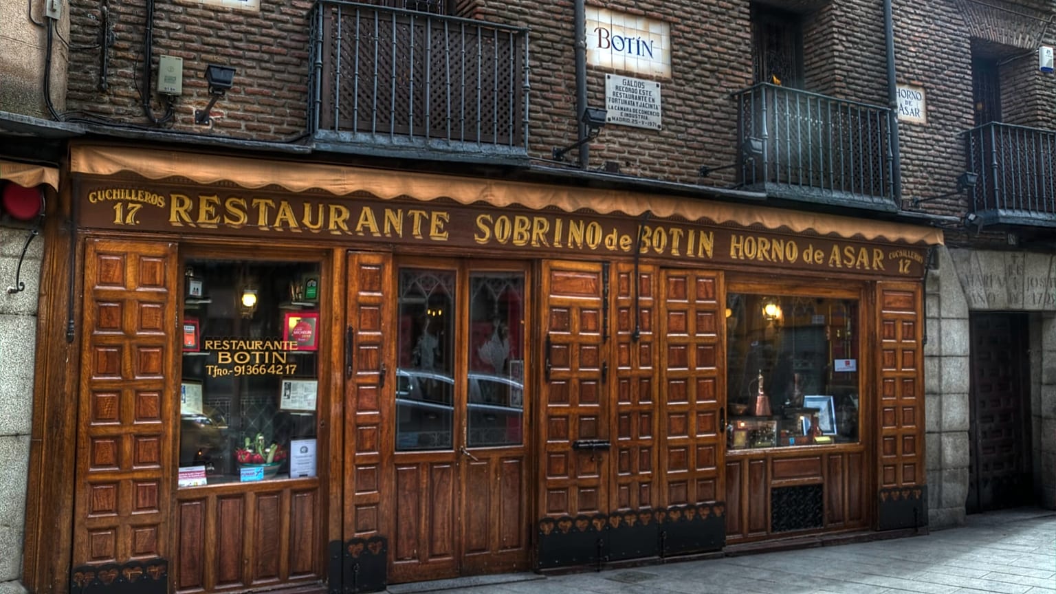 'World's oldest' restaurant celebrates 300th anniversary