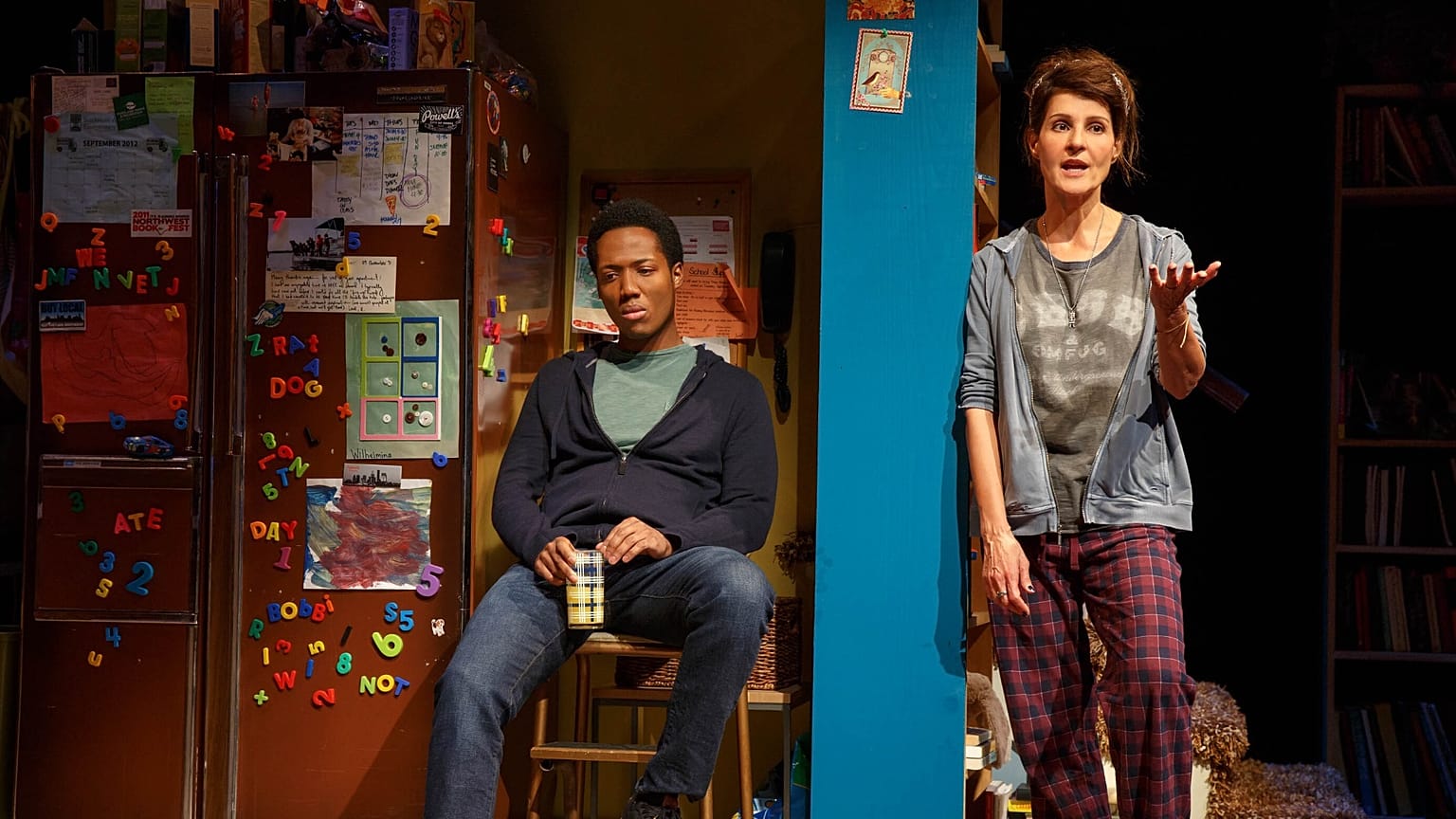 Η Νία Βαρντάλος στο 'Tiny Beautiful Things' στο The Public Theater, Νέα Υόρκη, 2017 