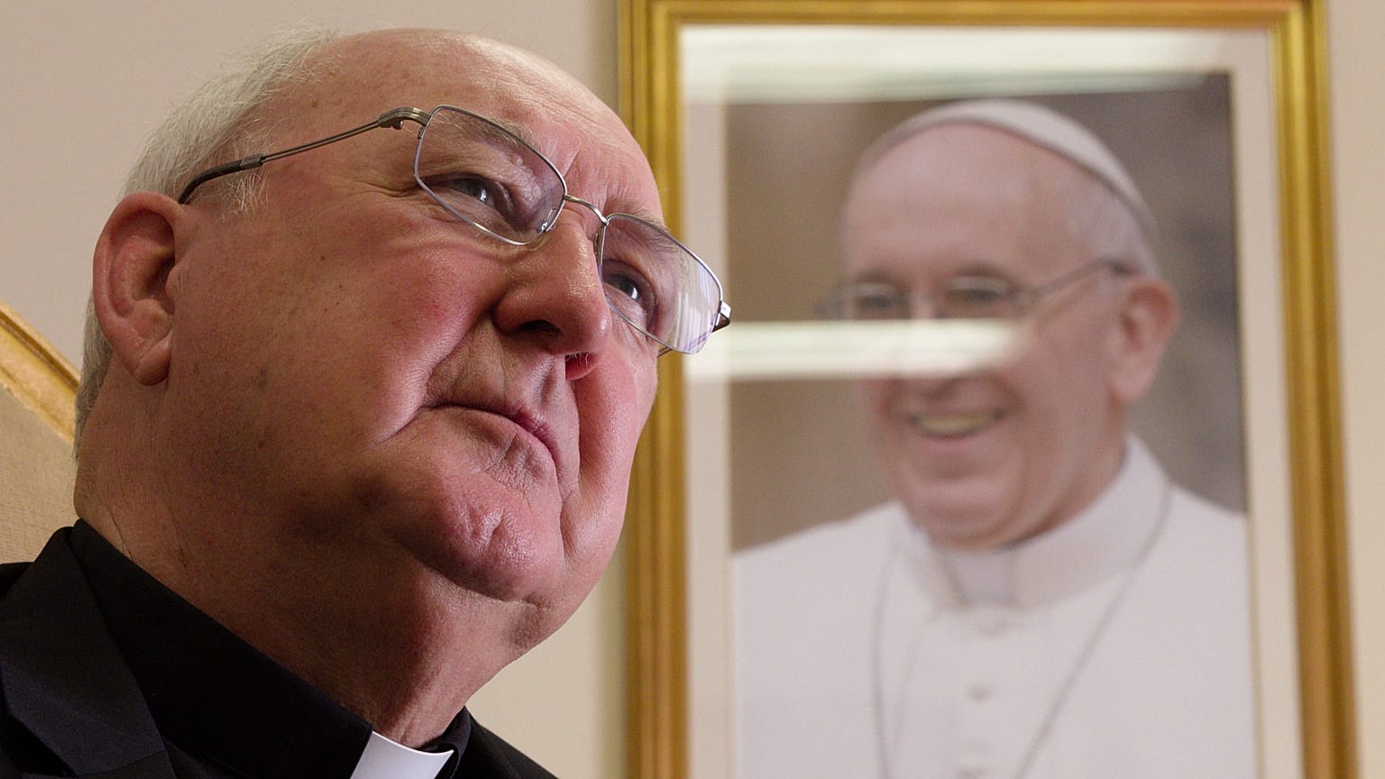  O Cardeal Kevin Farrell, responsável pelo Departamento da Família e dos Leigos do Vaticano, discursa em Roma a 31 de julho de 2018.