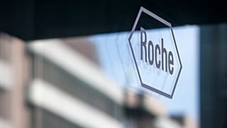 İlaç şirketi Roche'un logosu 1 Şubat 2017 tarihinde İsviçre'nin Basel kentinde resmedilmiştir.