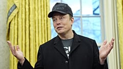 Elon Musk, a Tesla főnöke az Ovális Irodában
