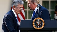 Donald Trump und Jerome Powell zusammen im Jahr 2017 - Dateifoto.
