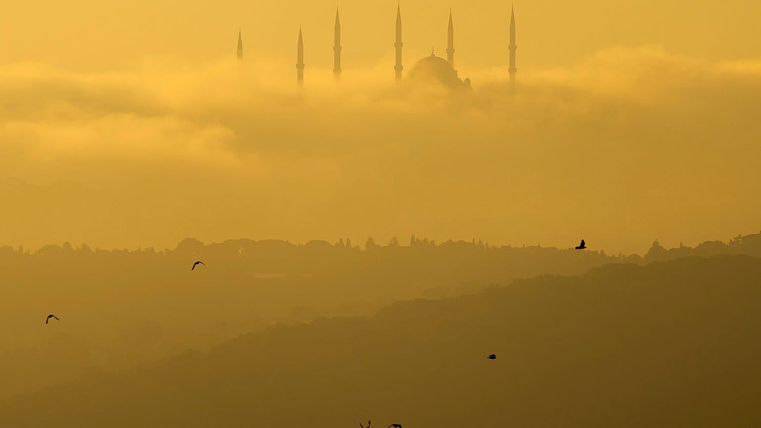 İstanbul yeni bir güne yoğun sis eşliğinde uyanıyor, 2 Haziran 2024