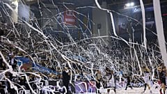 Φοβερή ατμόσφαιρα από τους φίλους του ΠΑΟΚ