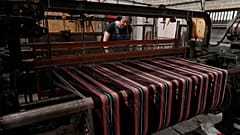 Neues Tartan ehrt Frauen, die in Schottland wegen Hexerei verfolgt wurden