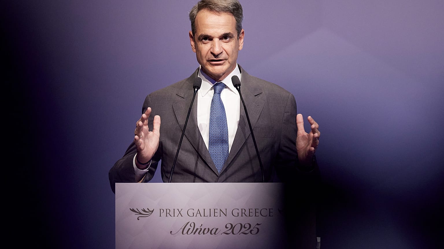 Ο πρωθυπουργός Κυριάκος Μητσοτάκης μιλάει κατά τη διάρκεια τελετής απονομής των βραβείων «Prix Galien Greece 2025», στο Μέγαρο Μουσικής, Αθήνα, Πέμπτη 24 Απριλίου 2025