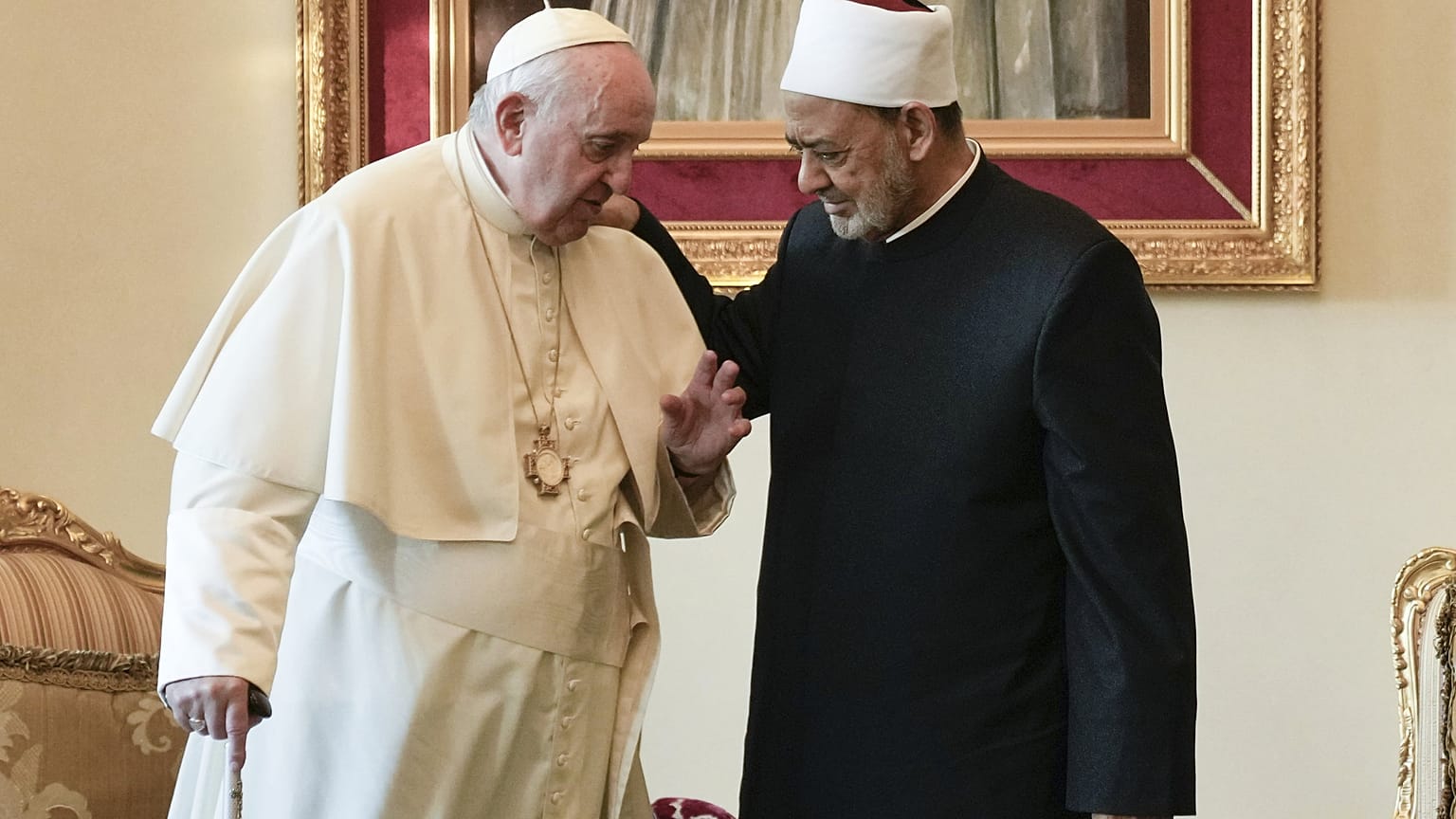 البابا فرنسيس وشيخ الأزهر أحمد الطيب 