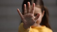 كانت الفتيات الصغيرات أكثر عرضة للاستغلال وعرض الصور بأربعة أضعاف الفتيان.