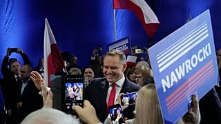 Karol Nawrocki, kandydat na prezydenta popierany przez konserwatywną partię Prawo i Sprawiedliwość, uczestniczy w wydarzeniu kampanii wyborczej przed wyborami