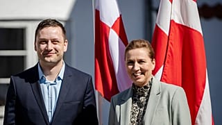 Mette Frederiksen dán miniszterelnök (jobbra) és Jens-Frederik Nielsen grönlandi miniszterelnök találkozója a Kongens Lyngby-i Marienborgban, Dánia, 2025.04.27.