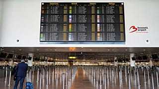 Mindestens 30 Prozent der vom Brüsseler Flughafen abgehenden Flüge sind bereits gestrichen worden.
