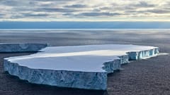 Un gran iceberg tabular en la Antártida Occidental. 