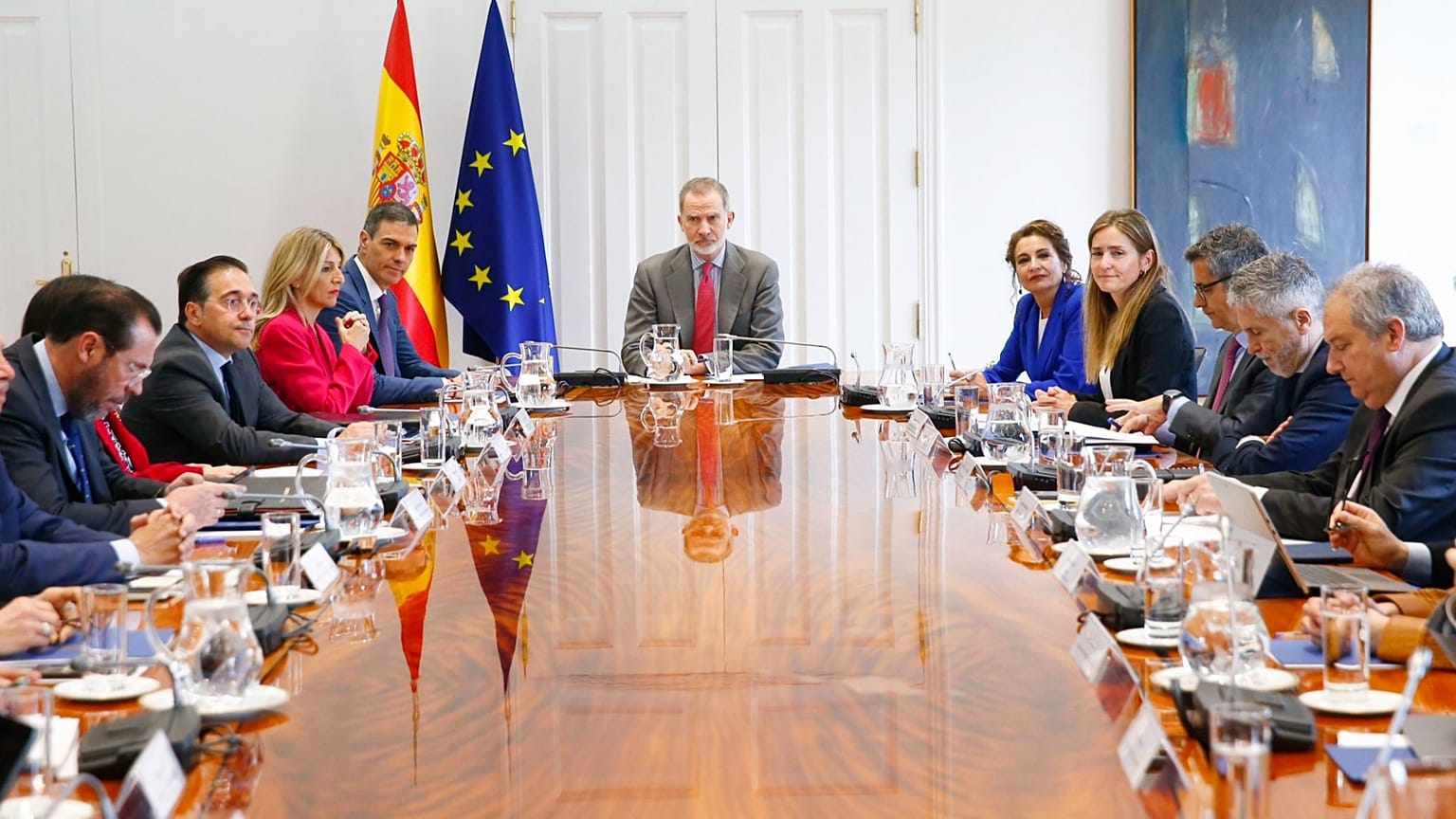 Felipe VI e la riunione del governo alla Moncloa a causa del blackout