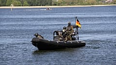 Imagen simbólica: Ejercicio de la asociación de reservistas
