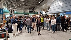 Rede elétrica 100% normalizada. Portugal retoma a rotina mas efeitos do apagão ainda se sentem