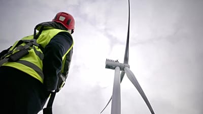 Europa stawia na morską energię wiatrową i inteligentne technologie w celu obniżenia kosztów energii