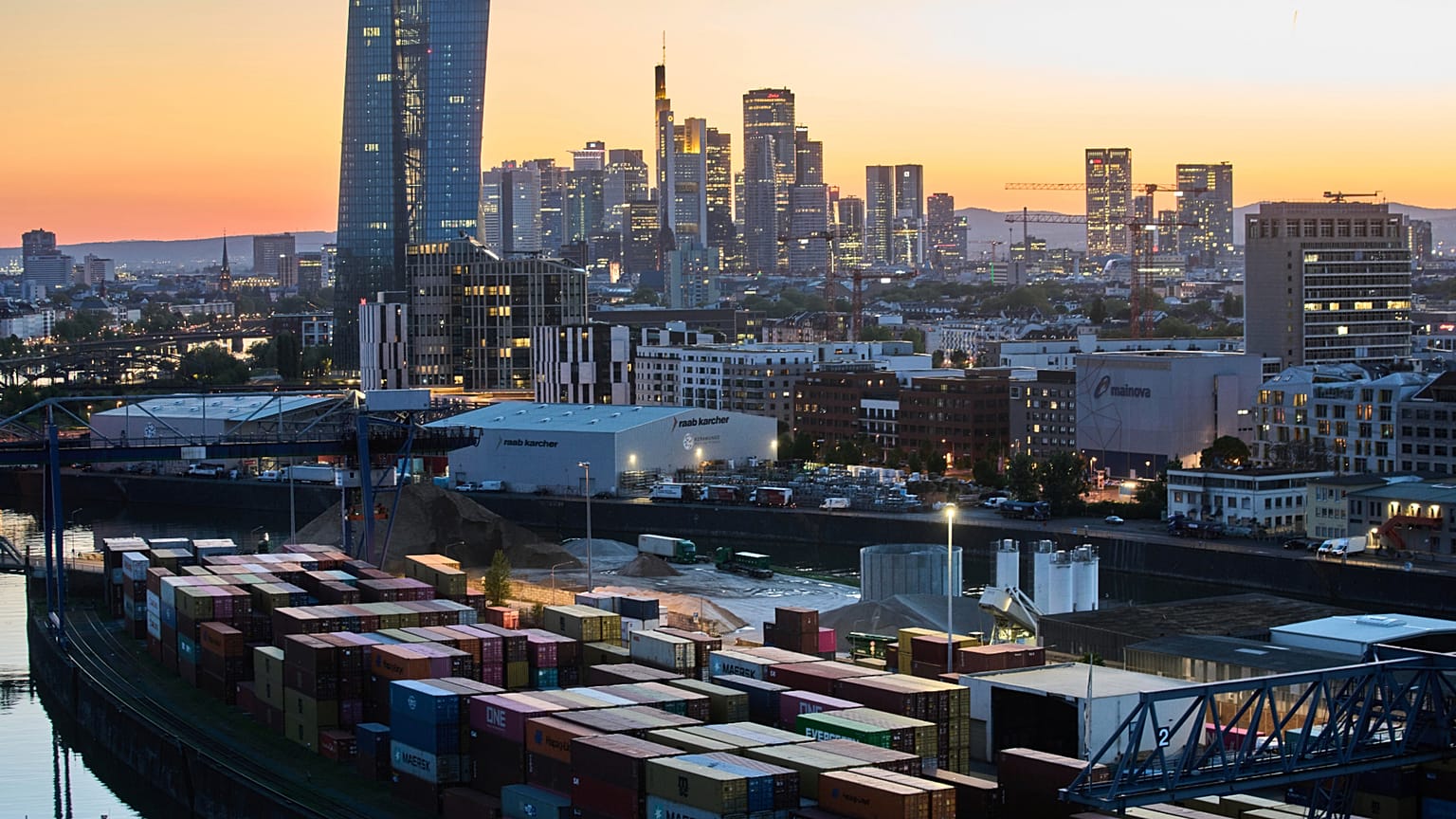Frankfurt skyline