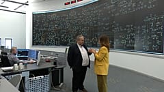 ADMIE versichert, dass es 365 Tage im Jahr in Alarmbereitschaft ist, um das System zu schützen. 