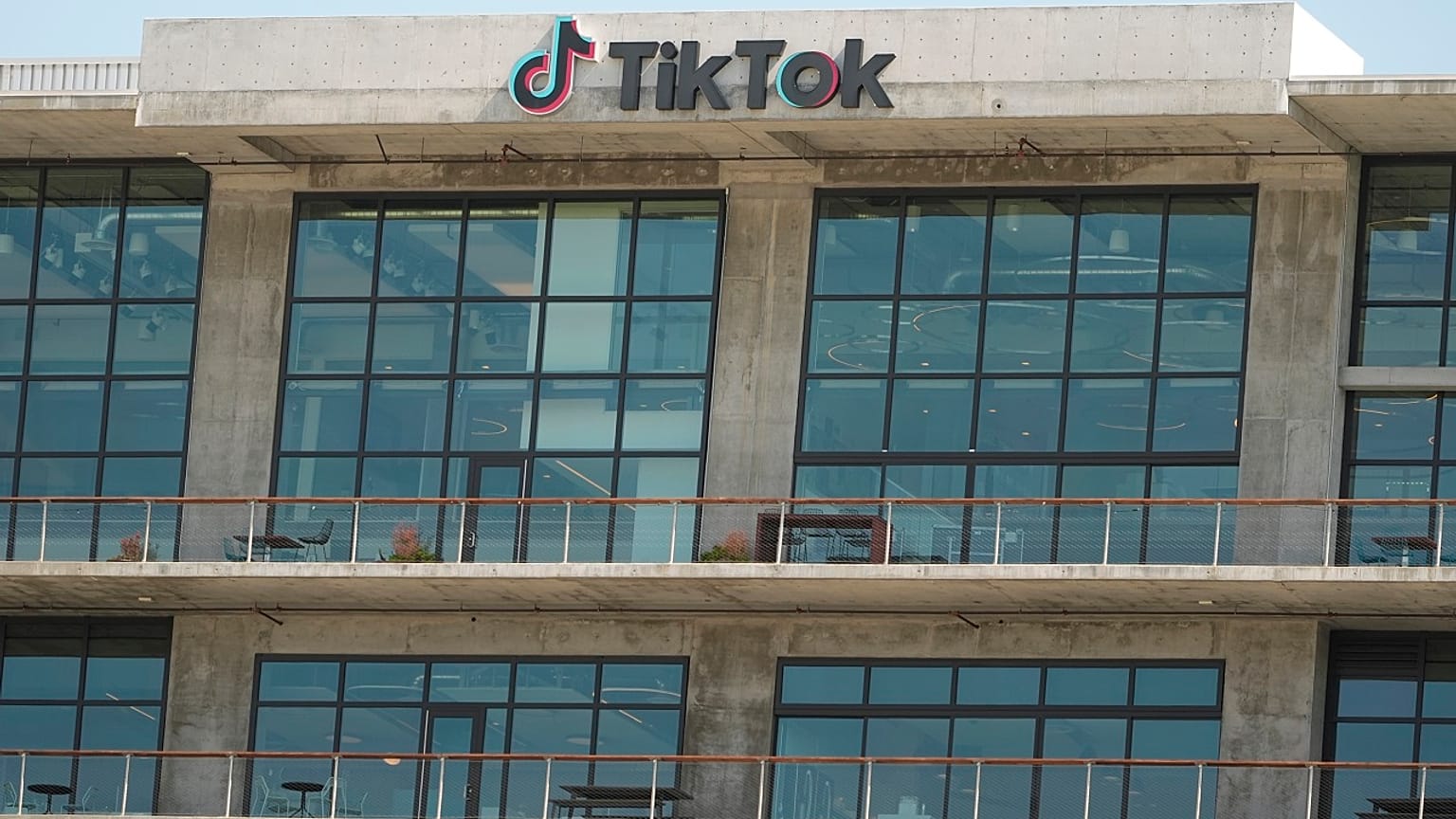 A TikTok Európában mintegy 159,1 millió havi aktív felhasználóval rendelkezik.