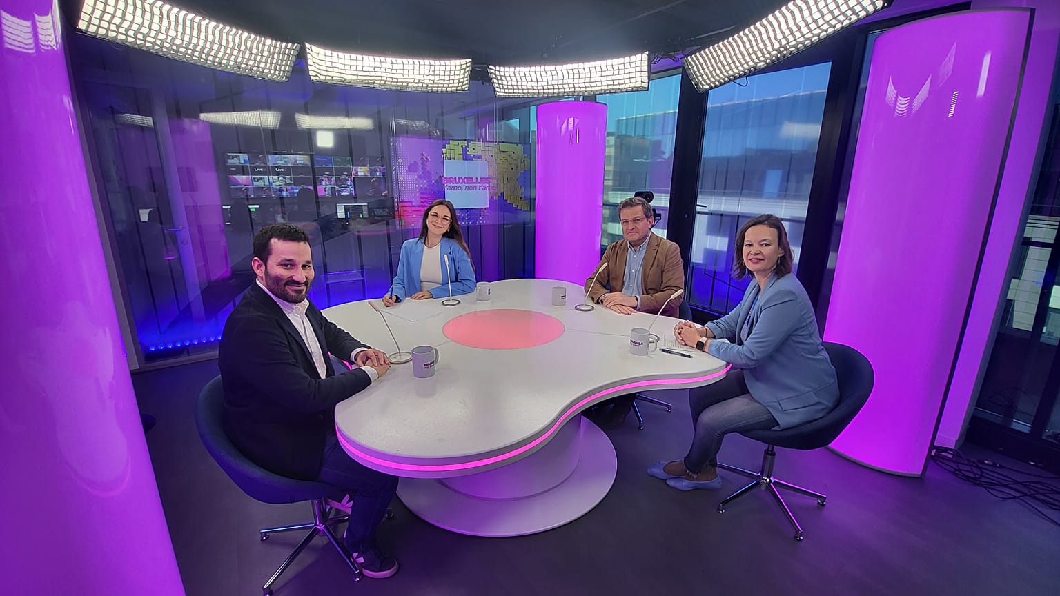 Paula Soler con Vicent Marzà, Leire Pajín e Ignasi Guardans