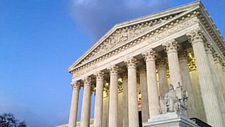 Yüksek Mahkeme 13 Şubat 2016 tarihinde Washington'da gün batımında.