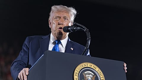 President Donald Trump gives a commencement address at the University of Alabama. 1 May 2025.