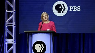 PBS CEO'su Paula Kerger, Televizyon Eleştirmenleri Derneği Kış Basın Turu kapsamında Kaliforniya'da düzenlenen PBS Yönetici Oturumu sırasında konuşuyor, 2 Şubat 2019