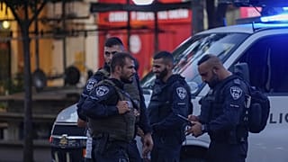 أفراد من الشرطة الإسرائيلية في تل أبيب