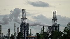 Refinaria de petróleo (foto de arquivo)