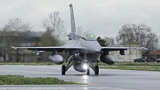 Az egyik Bulgáriának áprilisban szállított új F-16-os vadászgép