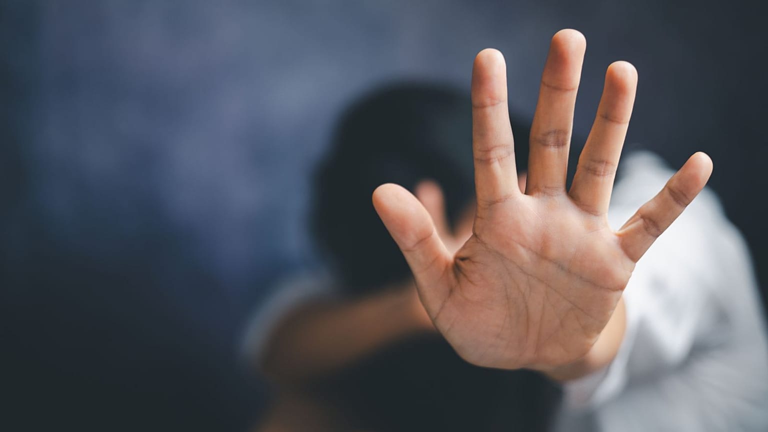 خشونت علیه زنان (عکس تزئینی است)