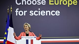 Ursula Von der Leyen, discursa na Sorbonne, em Paris, no evento “Choose Europe for Science”, destinado a incentivar os cientistas de todo o mundo a trabalharem na Europa