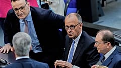 Schockmoment für Merz nach der Wahlpleite im Bundestag.