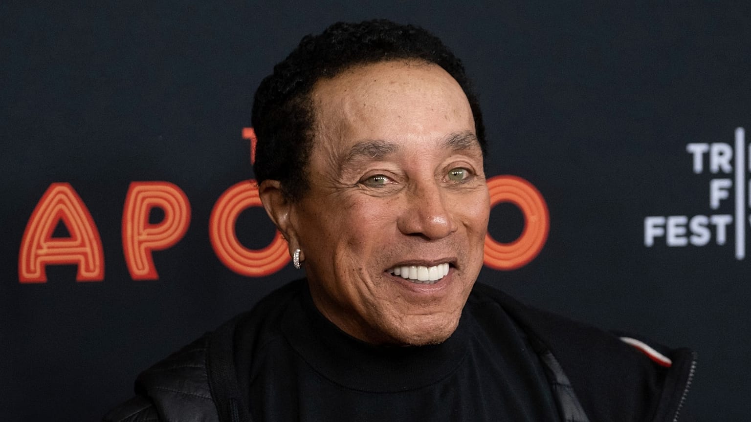 Müzik efsanesi Smokey Robinson cinsel saldırı ve tecavüzle suçlanıyor 