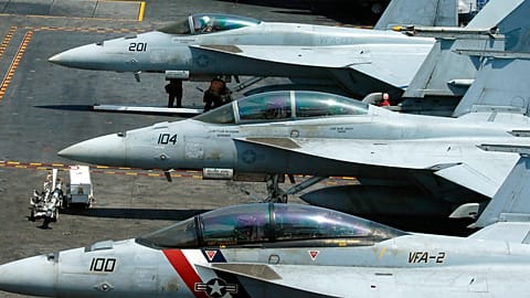 F-18 szakasz 