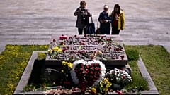 Feiertag am 8. Mai: Gedenken an den Tag der Befreiung vom Nationalsozialismus in Berlin. 8. Mai 2023.