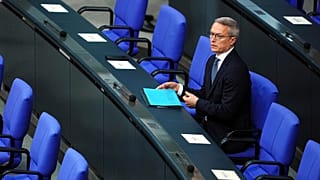 Karsten Wildberger (parteilos), Bundesminister für Digitalisierung und Staatsmodernisierung, während der Vereidigung der Bundesminister, Dienstag, 6. Mai 2025.