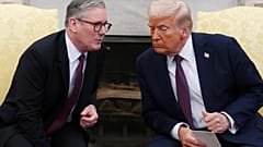 Az amerikai elnök és a brit miniszterelnök február vég, Fehér Ház-i találkozójuk alkalmával