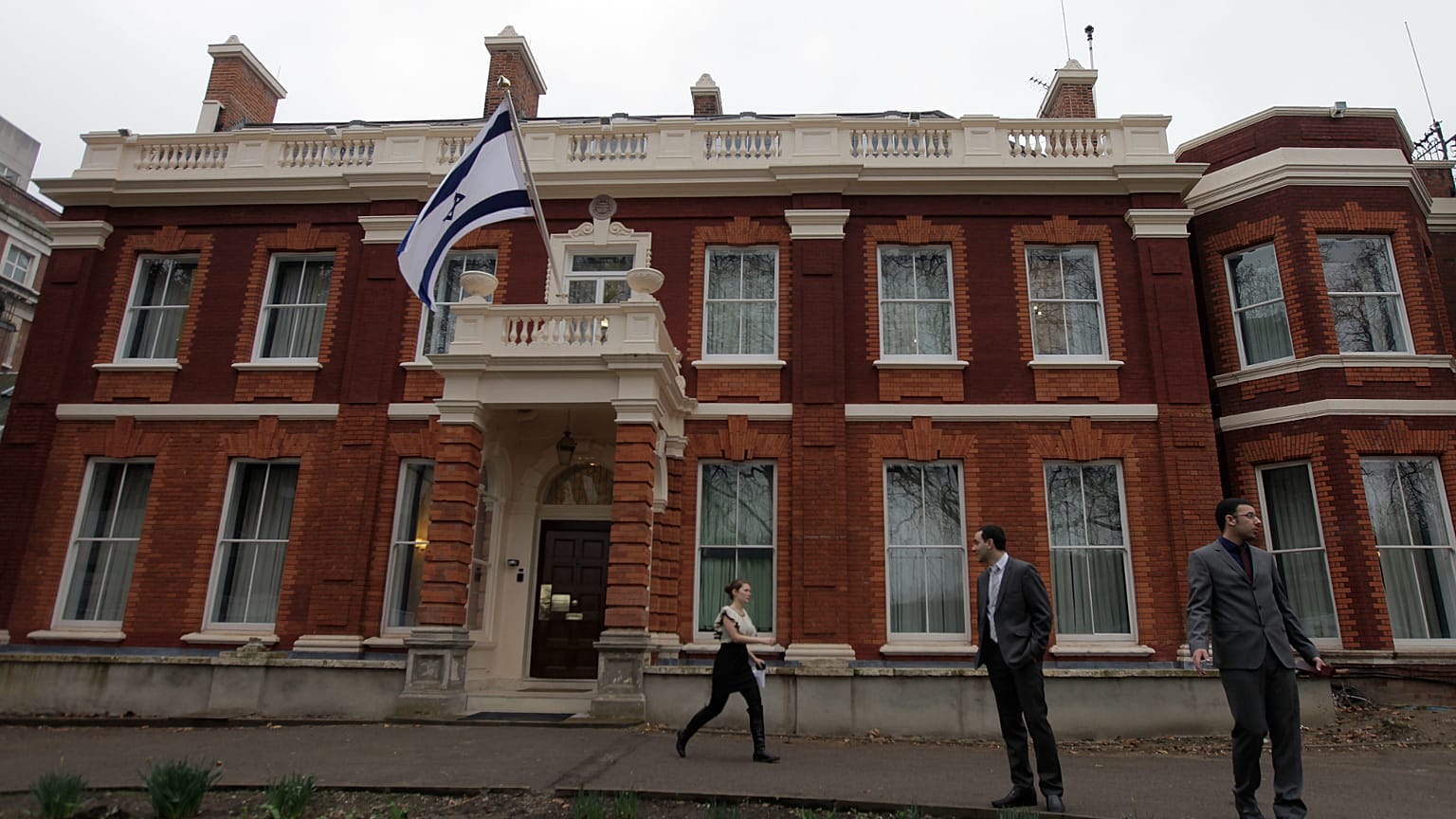 A embaixada de Israel na Grã-Bretanha está situada no centro de Londres. 