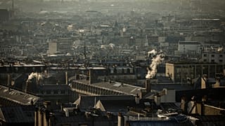 Vista de los tejados de París desde Montmartre en París, sábado 4 de enero de 2025. 