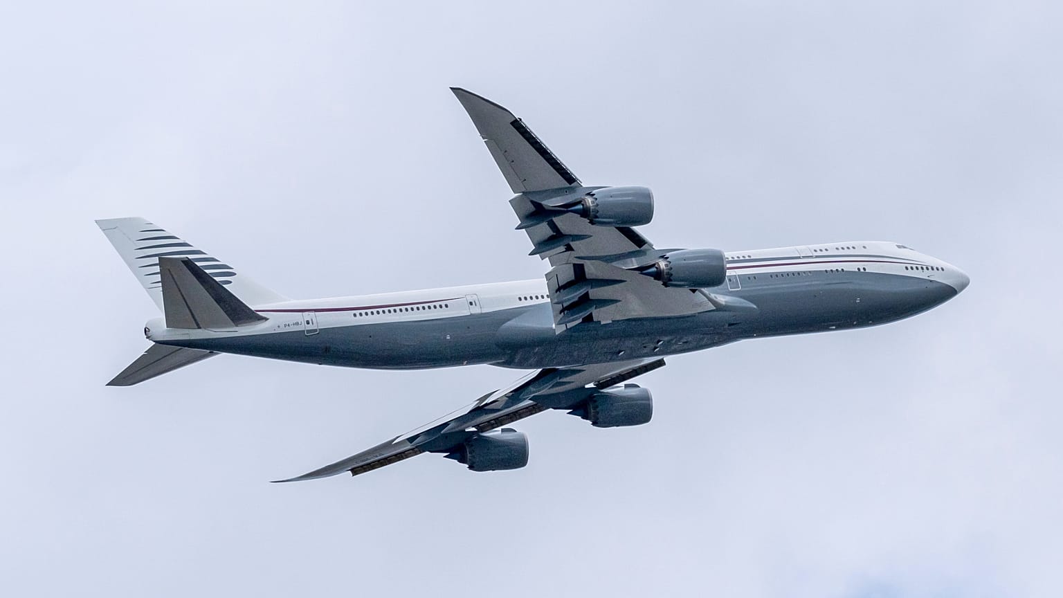 Un avión Boeing privado de 13 años de antigüedad cuyas nuevas características de hardware y tecnología ha probado Trump, 16 de febrero de 2025.
