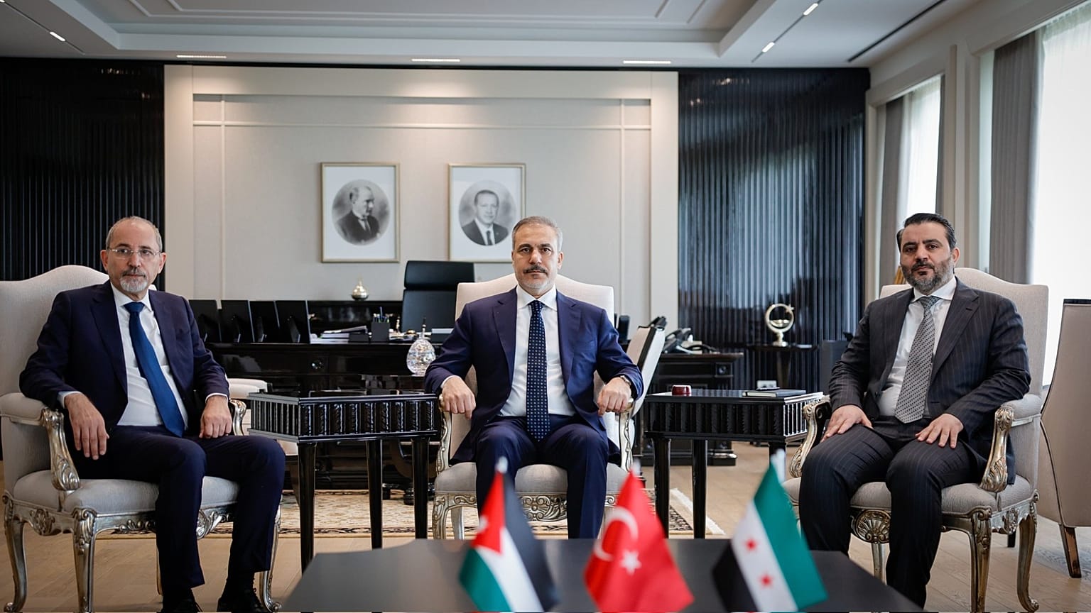  وزراء خارجية تركيا وسوريا والأردن