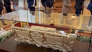 O corpo mumificado de Santa Teresa.