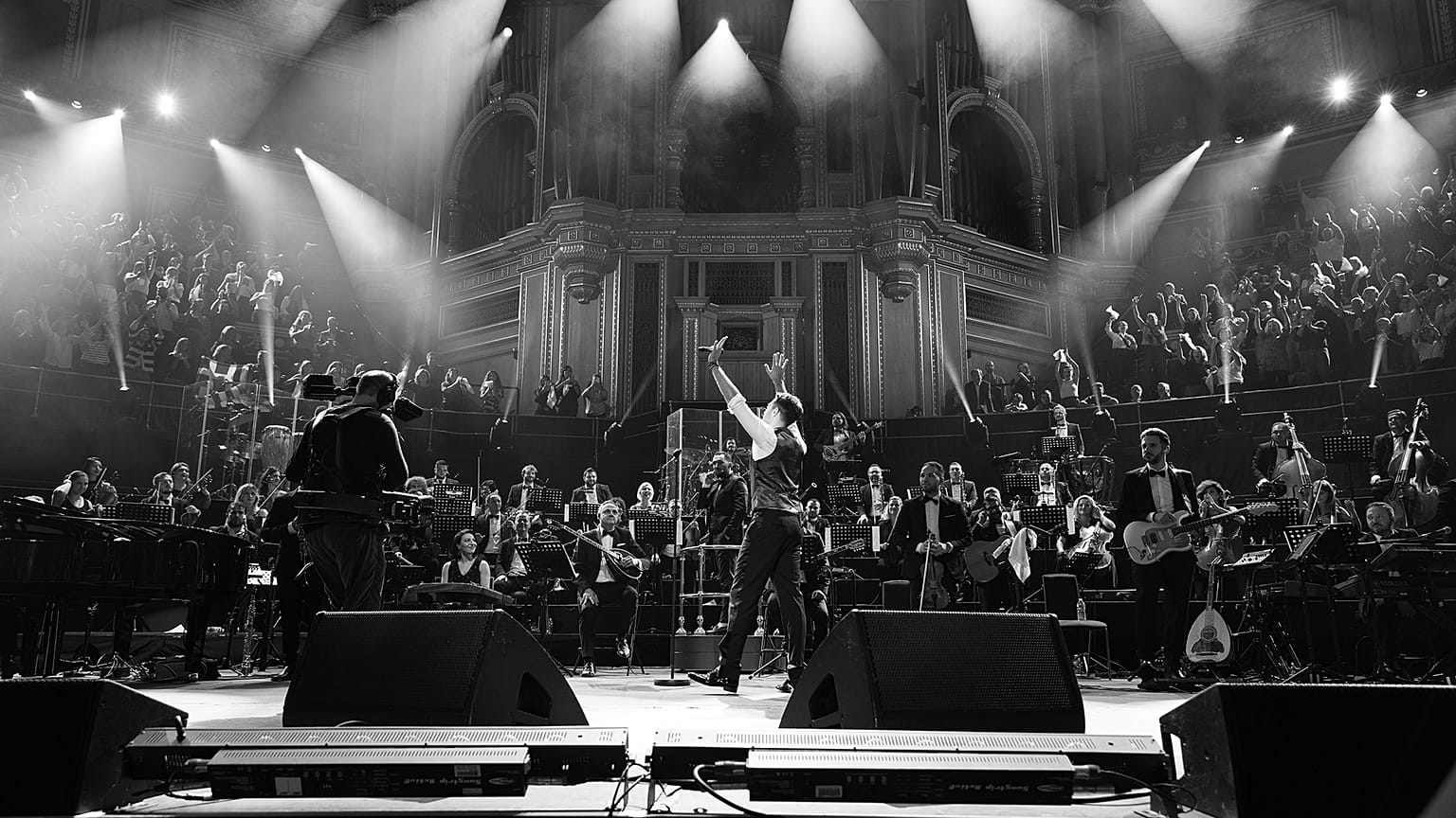 Yunanistan’ın önde gelen sanatçılarından Konstantinos Argiros’un Royal Albert Hall'daki konseri.