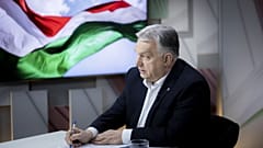 A magyar miniszterelnök a brüsszeli "Közmédia Központban"