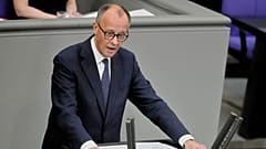 Friedrich Merz pronuncia su primer discurso como canciller alemán en el Parlamento de Berlín, Alemania, el miércoles 14 de mayo de 2025.