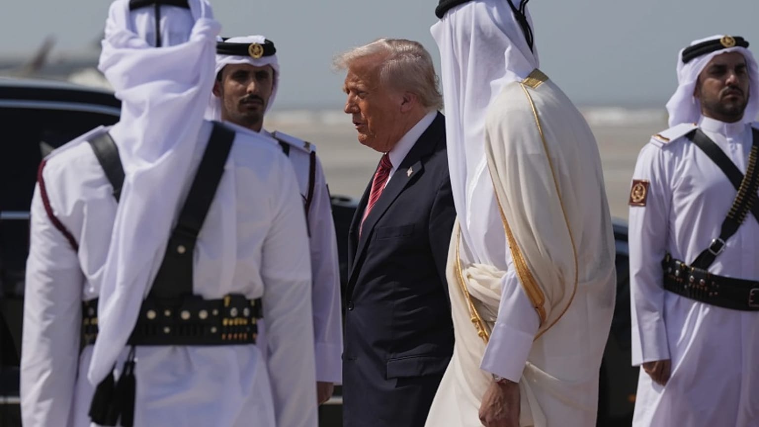 الرئيس الأميركي دونالد ترامب لدى وصوله إلى قطر