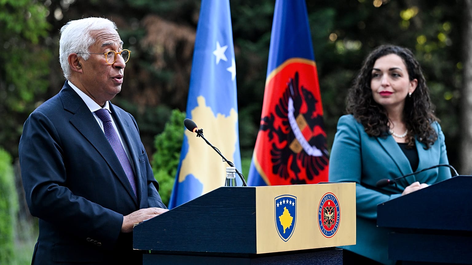 Avrupa Konseyi Başkanı Antonio Costa ve Kosova Cumhurbaşkanı Vjosa Osmani ile ortak basın toplantısı, Priştine, 14 Mayıs 2025