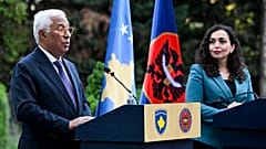 Conferencia de prensa conjunta del Presidente del Consejo Europeo, Antonio Costa, y el Presidente de Kosovo, Vjosa Osmani, Pristina, 14 de mayo de 2025.