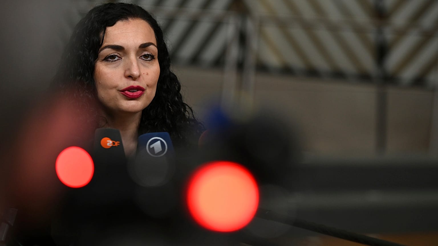 Vjosa Osmani koszovói elnök
